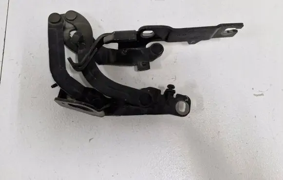Peugeot RCZ Engine bonnet/hood hinges