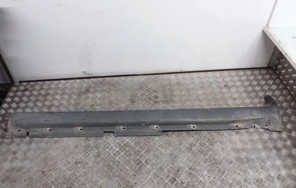 Volvo XC70 Sill 8620136
