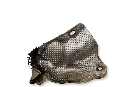 Volvo V70 Heat shield in engine bay 31411252