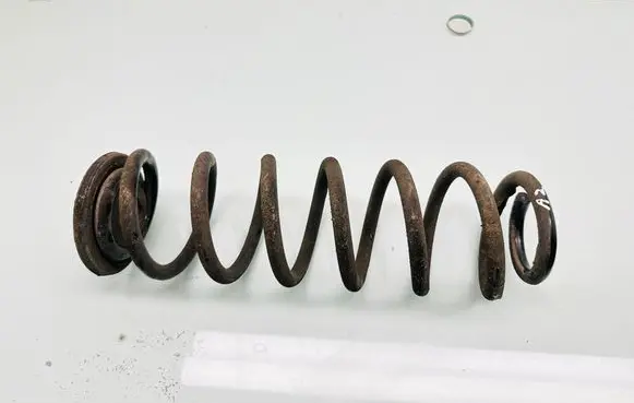 Volkswagen Touran III Rear coil spring 