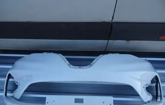 Renault Zoe Front bumper R14P3