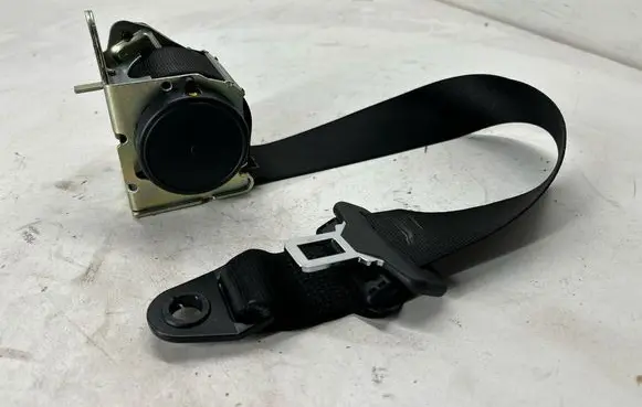 Maserati Ghibli Rear seatbelt 6700174370