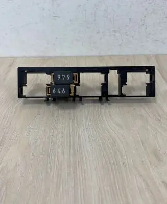 Volkswagen Golf VI Relay mounting block 7N0937503A