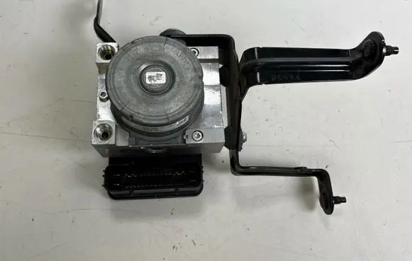 Ford Mustang VI ABS Pump GR3C2C405BD