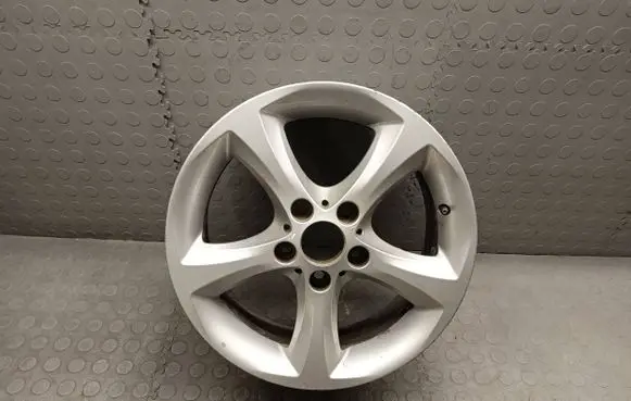 BMW 1 E82 E88 R17 alloy rim 6778219