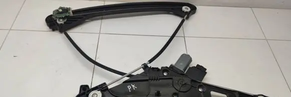 Citroen C5 Aircross Front door window regulator with motor 9830389380