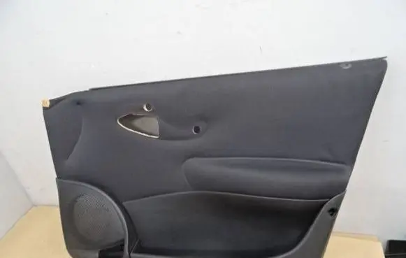 Fiat Punto (188) Front door card panel trim