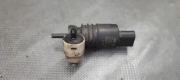 Volkswagen Caddy Headlight washer pump 1T0955651A