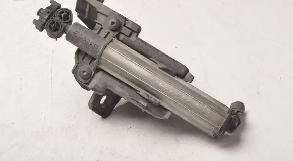Citroen C4 Grand Picasso Headlight washer pump 9657223980
