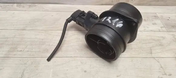 Volkswagen PASSAT B6 Mass air flow meter 0281002461 074906461B 074906461