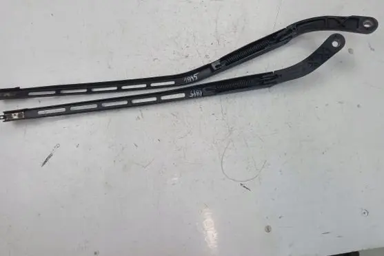 Peugeot 307 Front wiper blade arm