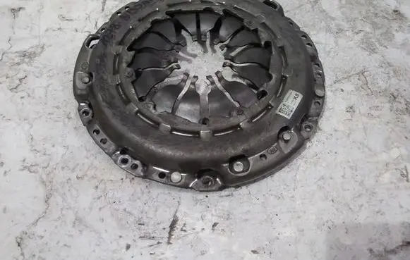 Nissan Qashqai+2 Pressure plate 302057505R