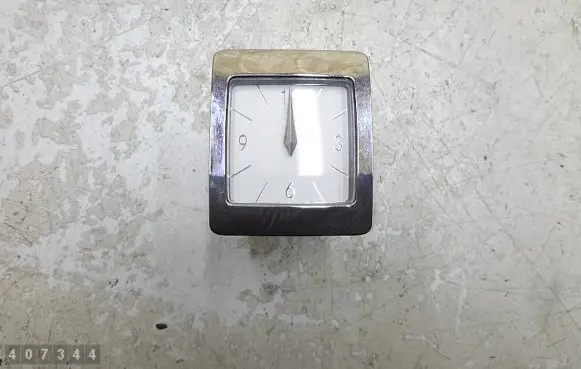Mercedes-Benz CLS C218 X218 Clock a2188270270