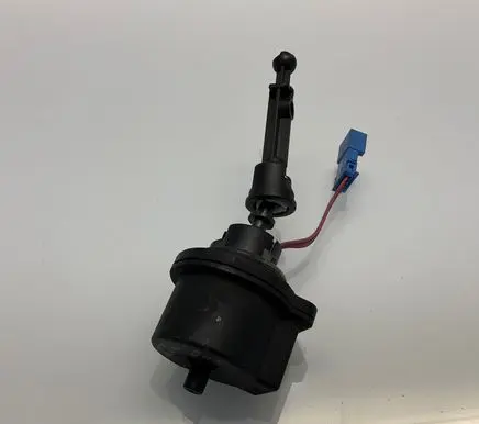 Mercedes-Benz ML AMG W164 Headlight level adjustment motor 73485704 N270R