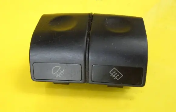 Fog light switch