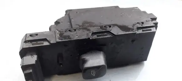 Volvo V70 Electric window control switch 30737519