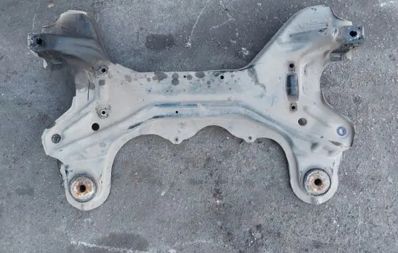 Volkswagen Golf IV Front axle beam 