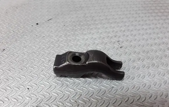 Opel Astra H Fuel Injector clamp holder