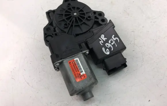 KIA Ceed Front door window regulator motor 83460A2010