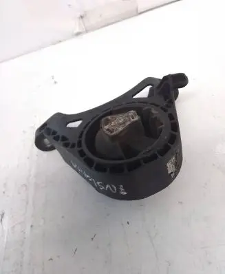 Opel Insignia A Engine mounting bracket