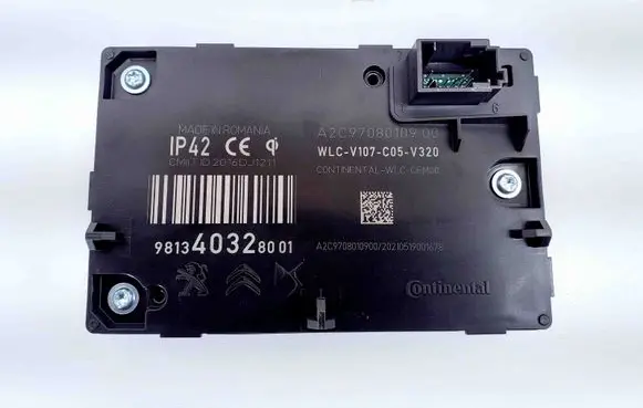 Peugeot 2008 II Wireless charging module 9813403280