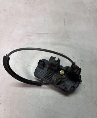 Opel Zafira A Rear door lock 90561158