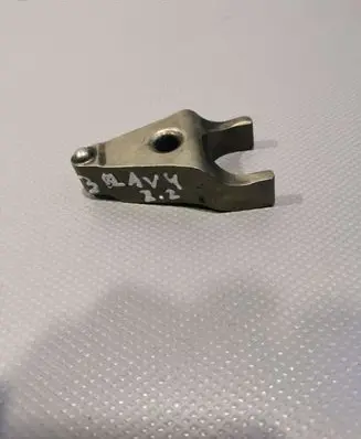 Toyota RAV 4 (XA30) Fuel Injector clamp holder
