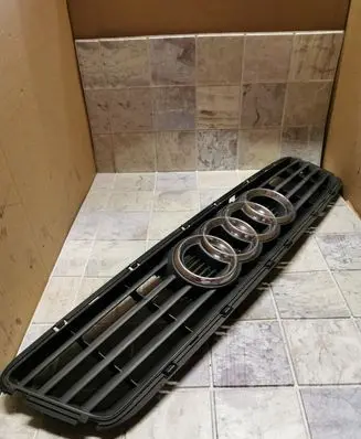 Audi A6 S6 C5 4B Front bumper upper radiator grill 4B0853651A
