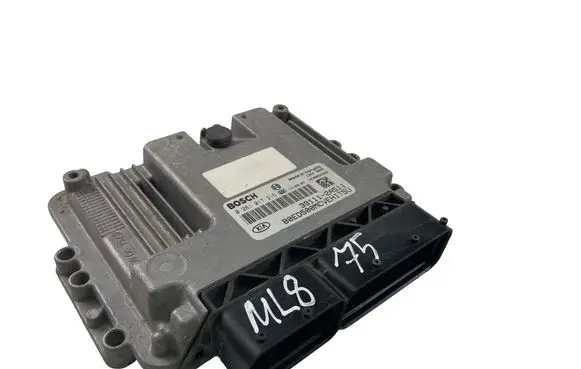 KIA Ceed Engine control unit/module 391112A511 0281017216