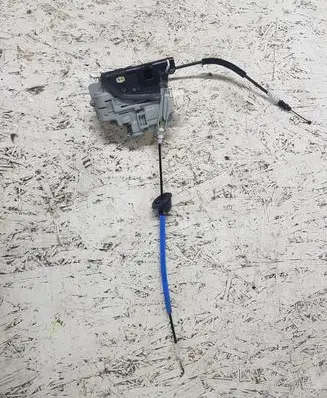 Audi A4 S4 B8 8K Front door lock 8J1837018
