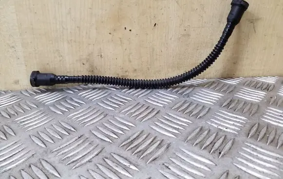 Peugeot 3008 I Engine coolant pipe/hose