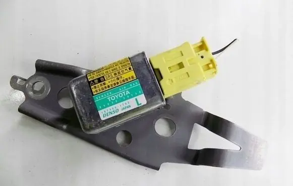 Lexus GS 300 350 430 450H Airbag deployment crash/impact sensor 8983030130