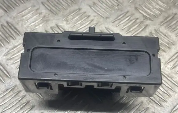 Renault Scenic I Screen/display/small screen P8200028364A NS27080559 216562178A