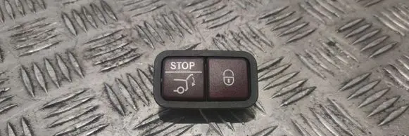 Mercedes-Benz GLC X253 C253 Tailgate/boot open switch button A2128210551