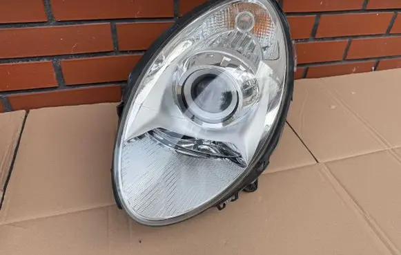 Mercedes-Benz R W251 Headlight/headlamp