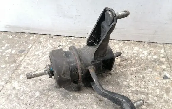 Lexus RX 450H Engine mount bracket
