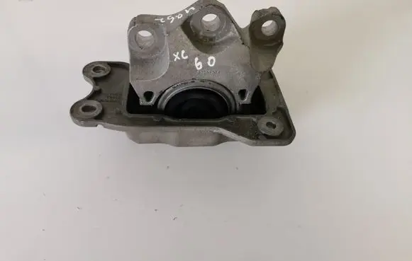 Volvo XC60 Engine mount bracket 32255204
