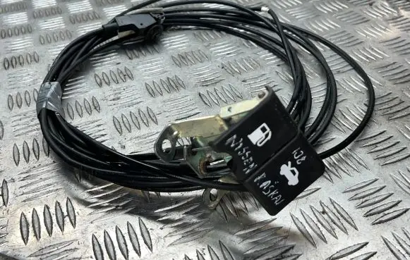 Nissan Qashqai Tailgate/trunk/boot open switch 