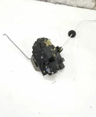 Audi A4 S4 B6 8E 8H Front door lock 4B1837015G