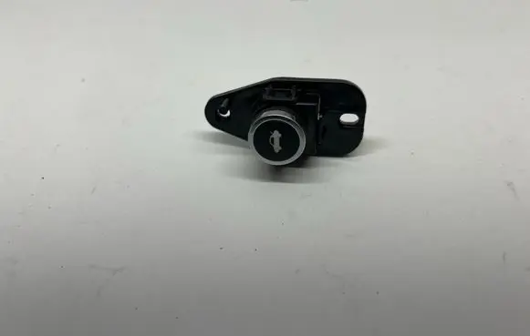 Dodge Charger Tailgate/boot open switch button 68141864AA