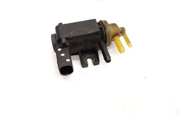 Audi A3 S3 8P Turbo solenoid valve CG34011464A 1K0906627B