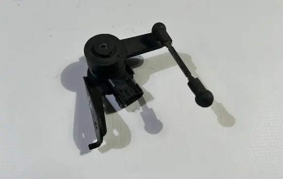 Dodge RAM Front height sensor lever 68277269ae