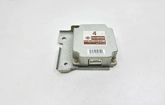 Nissan X-Trail T30 Torque split ecu control unit/module 41650EQ070 A68000U06