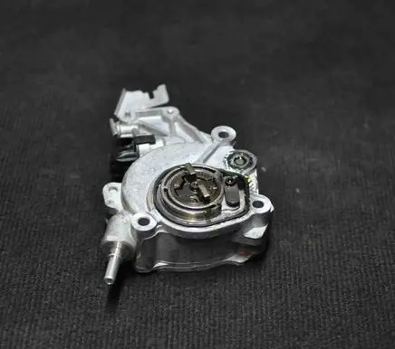 Jaguar XF X250 Vacuum pump D171B1A