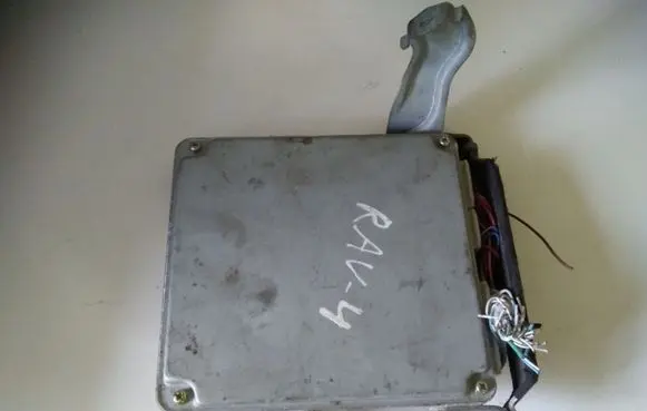 Toyota RAV 4 (XA20) Engine control unit/module NOCODE