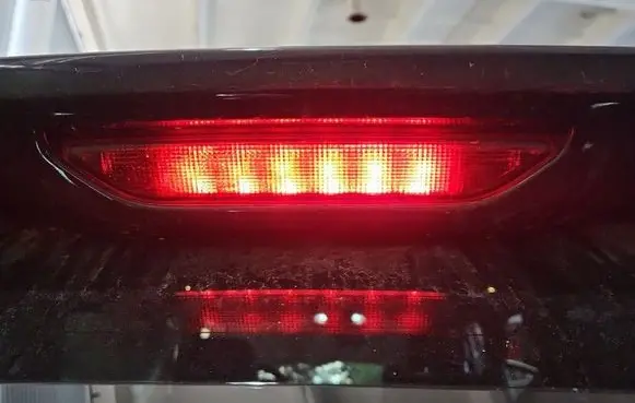 Jeep Grand Cherokee Third/center stoplight 05303754AF IMPRK1591344