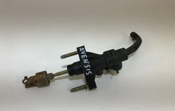 Clutch slave cylinder