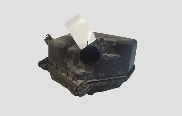 Toyota Auris 150 Air filter box
