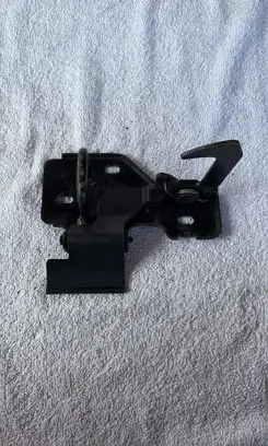 Seat Altea Engine bonnet/hood lock/latch loop/hook 5P0823480