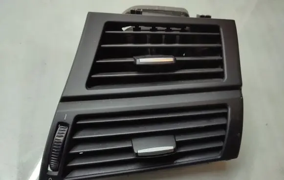 BMW X5 E70 Dashboard side air vent grill/cover trim 7161804
